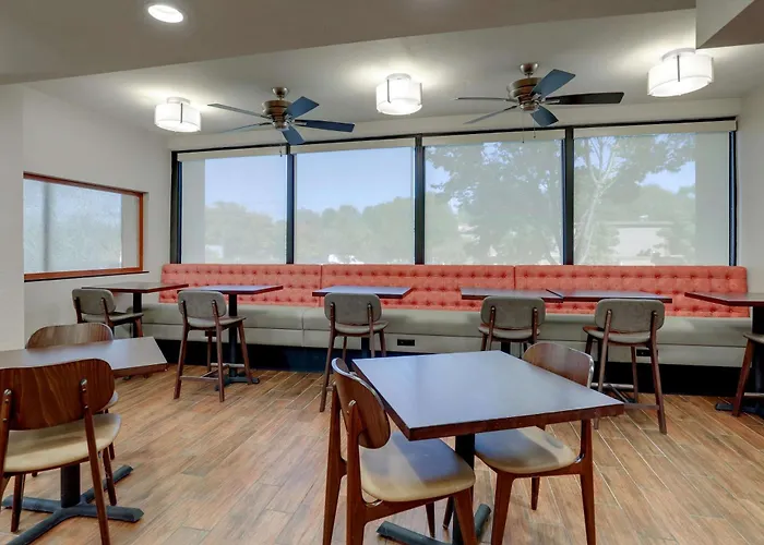 Drury Inn & Suites Charlotte University Place